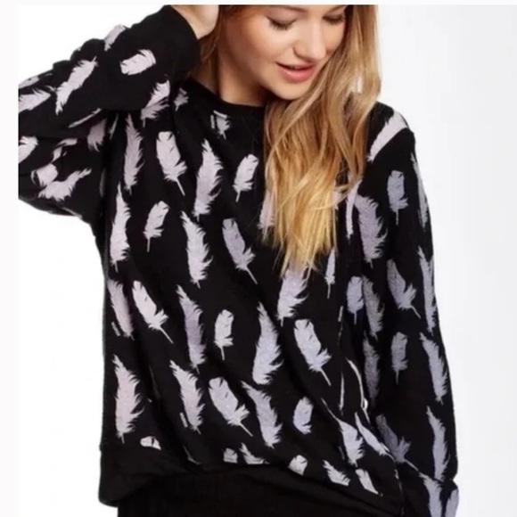 Wildfox Pillow Fight Feather Sweatshirt Sweater Slouchy Pullover Top - Picture 1 of 11